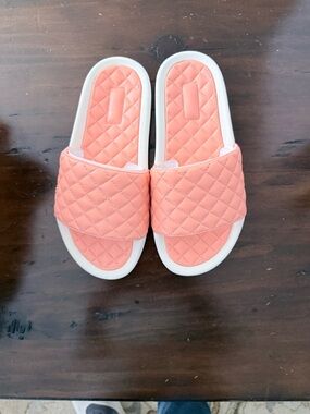 APL Women’s Quilted Slide Sandals in Coral Pink